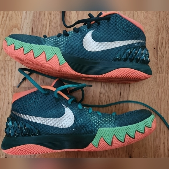 kyrie irving fly trap